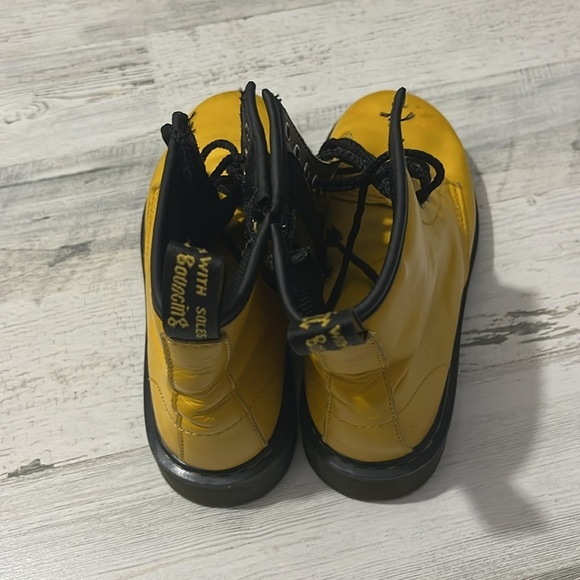 Dr Martens Yellow Combat Boots Size 4 - Picture 4 of 12